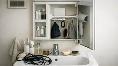 100均で完成、鏡裏にスッと収まるドライヤー収納の作り方