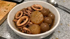 下ゆで＆一度冷ますで味しみ上手：イカ大根と玉こんにゃくのやさしい煮物レシピ