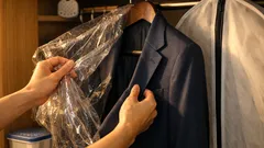 衣替えで失敗しないために クリーニングのビニールは外すべき理由と正しい収納術