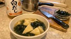 白だしで1分、春の小鉢「筍とワカメのさっと煮」—香りを残す簡単レシピ