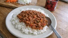 フライパンでさっと完成:トマト缶で後味さっぱりキーマカレー