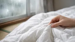 羽毛布団の偏りを直す方法まとめ|寒い原因は「中身のムラ」かも